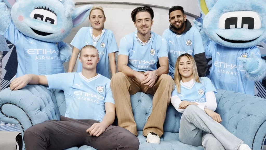 Manchester City apresenta nova camisa para a temporada 2023/2024